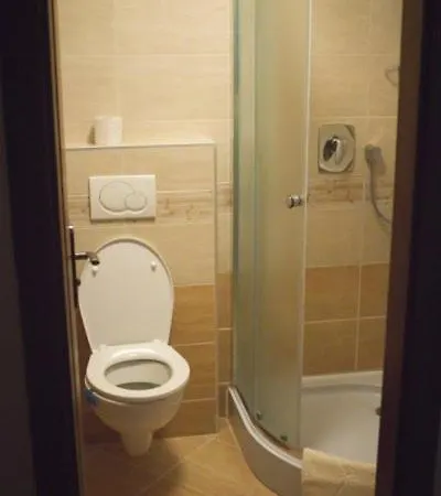 Na Rozku بيت ضيافة Sliač